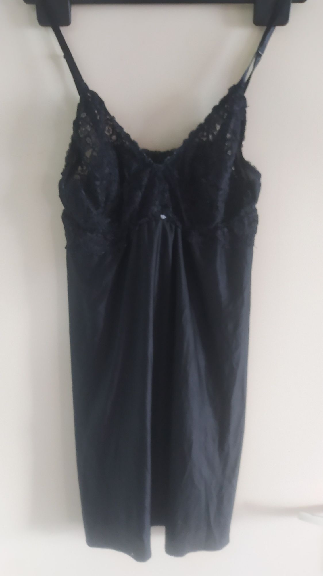 Piękna czarna koszulka nocna Lindex roz 6/7XL+gratis.