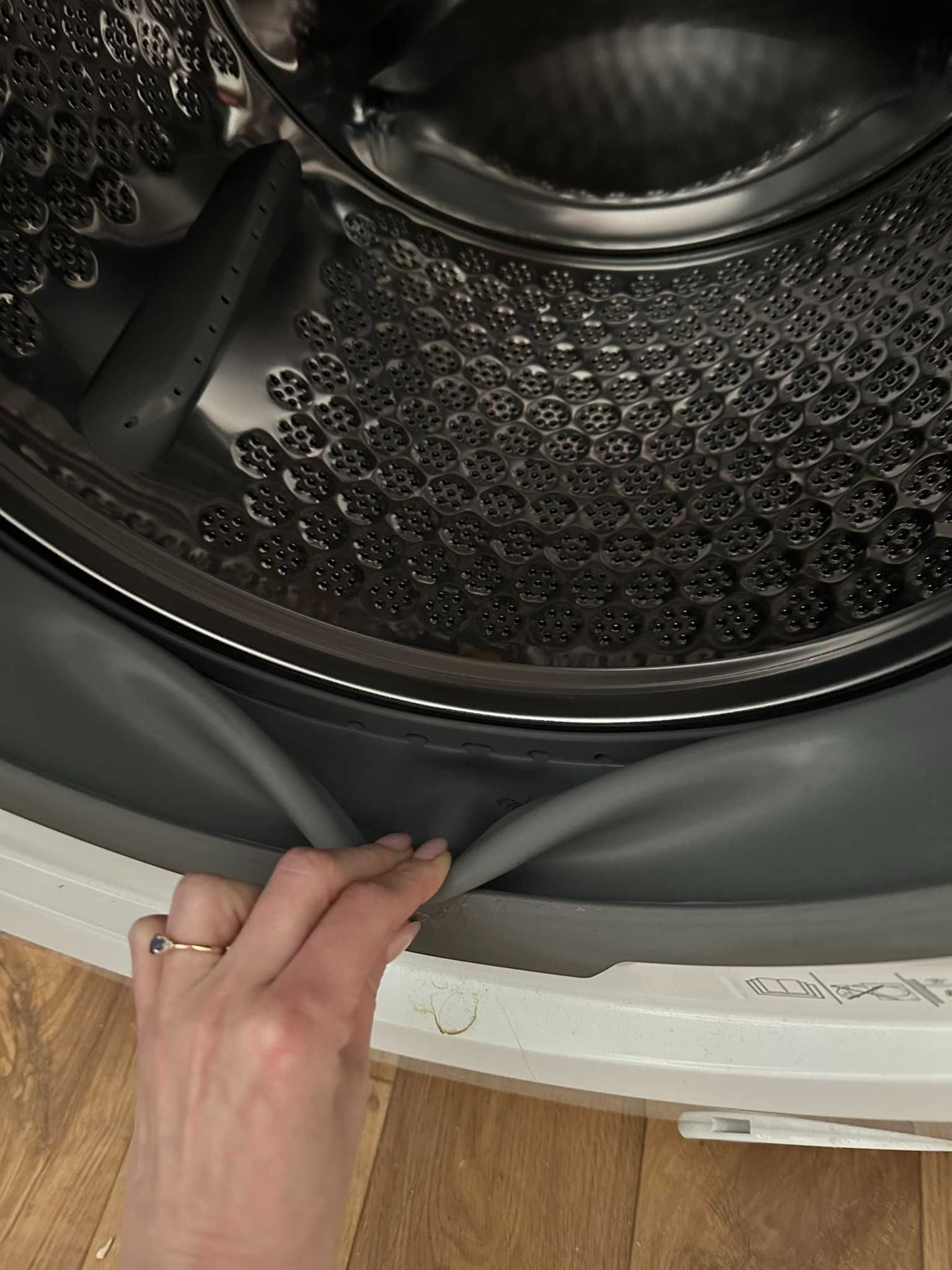 Pralko-suszarka Electrolux PerfectCare 900 EW9W161BC