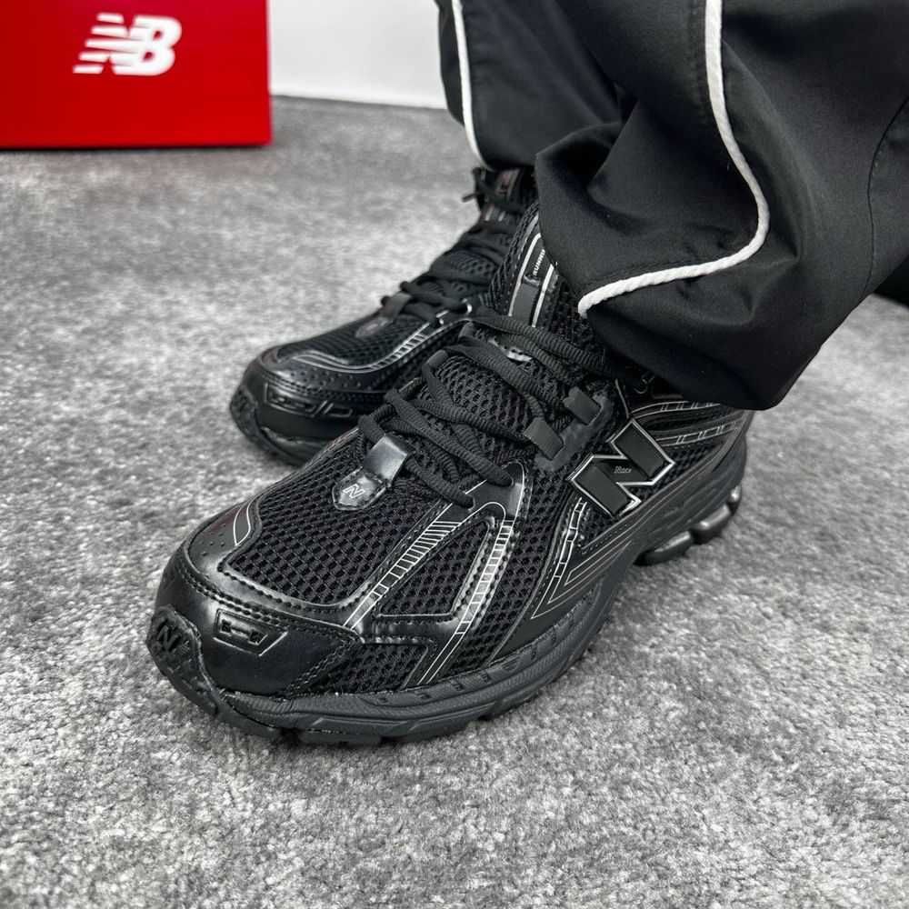 New Balance 1906R Black