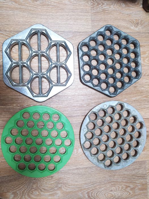 Пельменница алюминиевая.