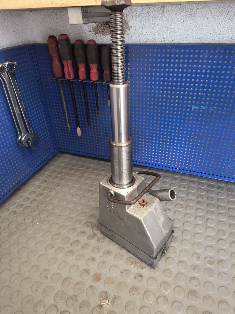 Skamet podnośnik szyby elektryczny 5t hydrauliczny żaba