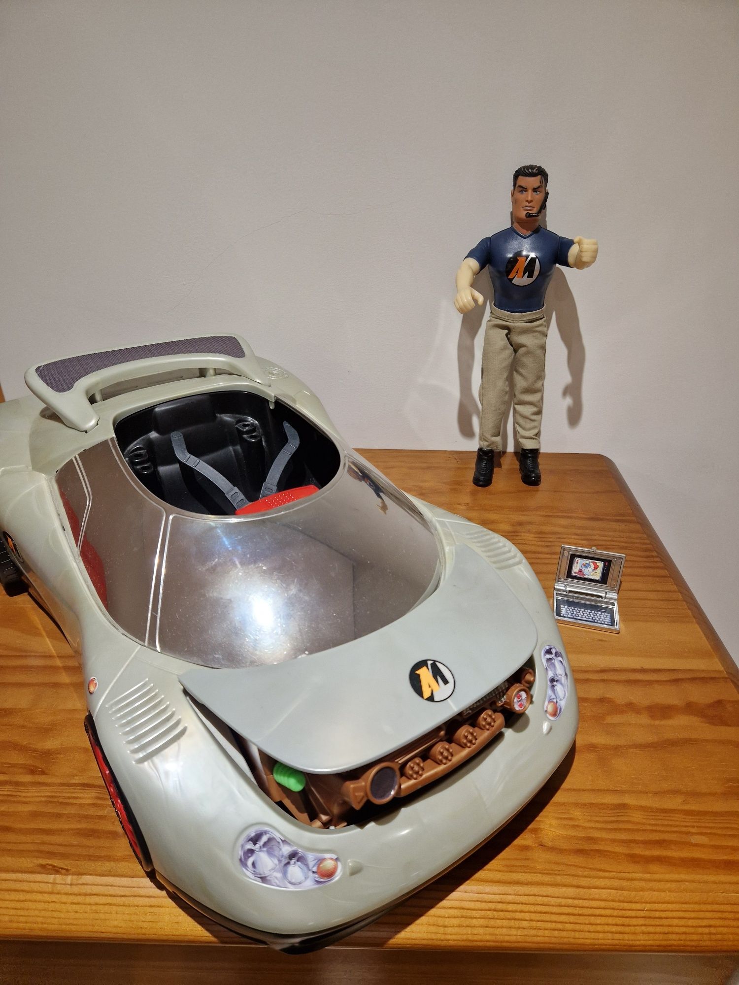 Carro Action Men com a personagem