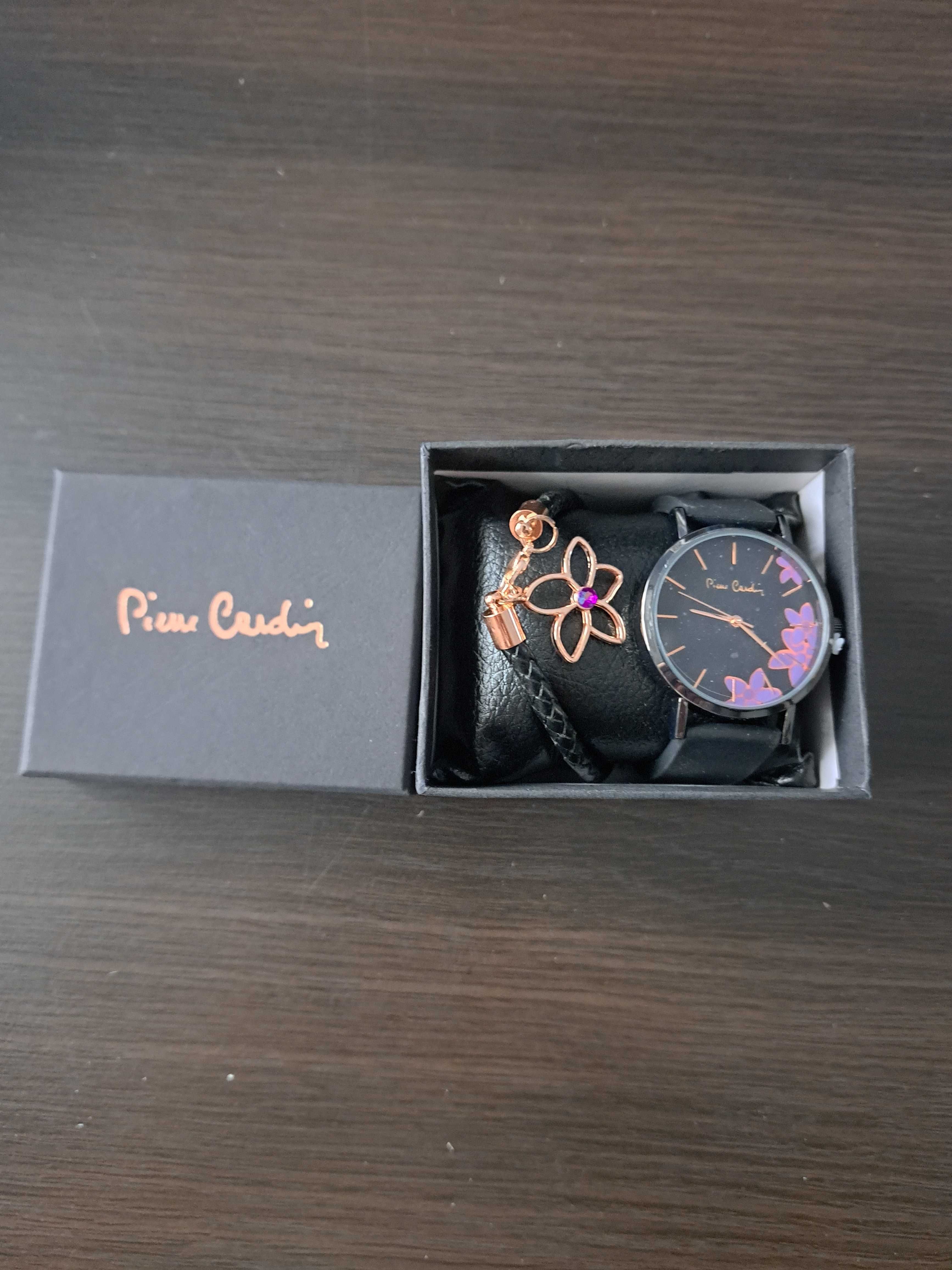 Damski zegarek z bransoletką Pierre Cardin zegarki