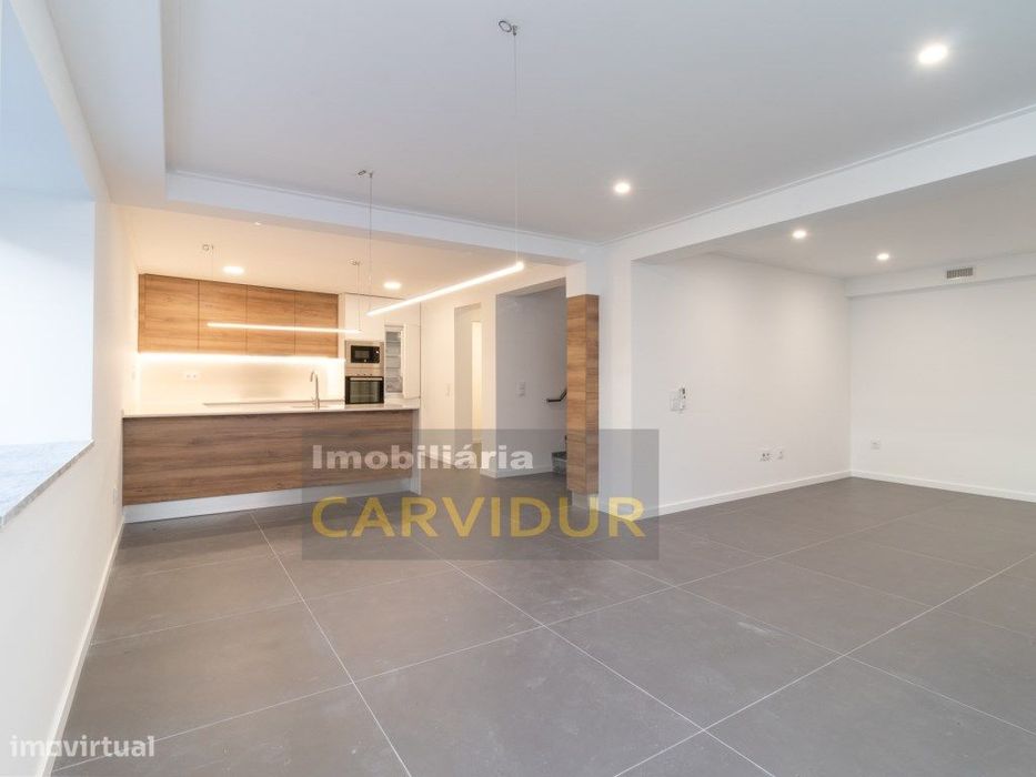 Alto do Seixalinho T1 com Quintal