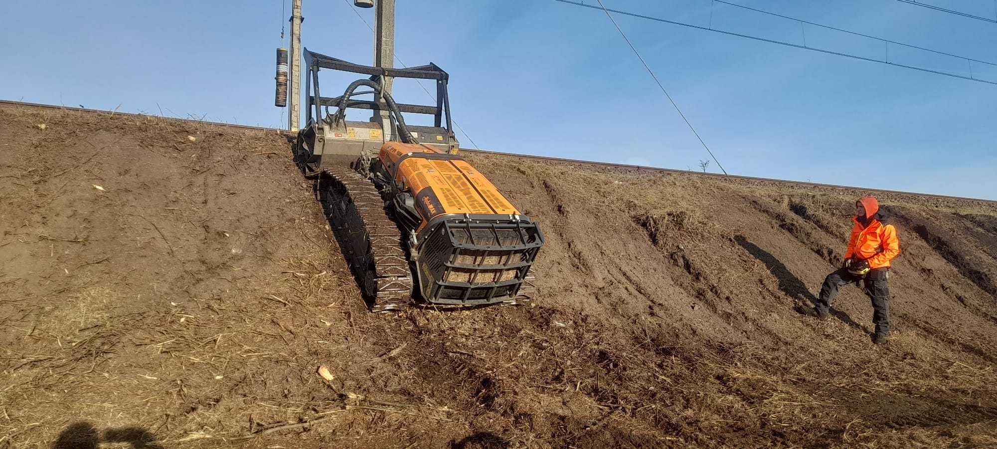 MULCZER LEŚNY oraz WGŁĘBNY wycinka drzew Czyszczenie działki PILAR //+