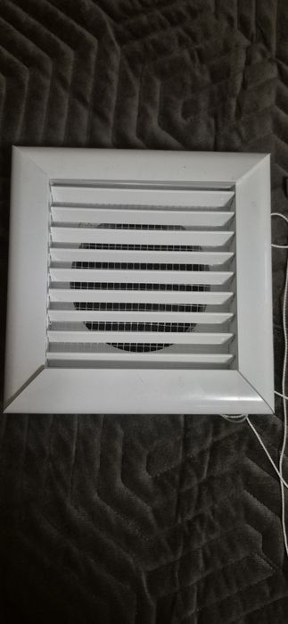 Вентиляційна решітка