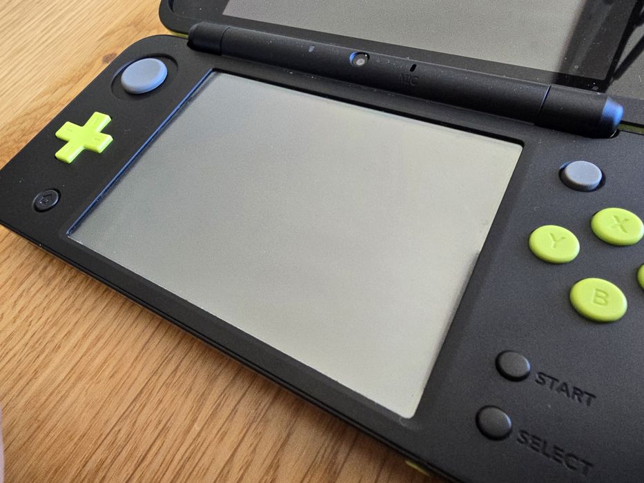 New Nintendo 2ds XL I 3 gry