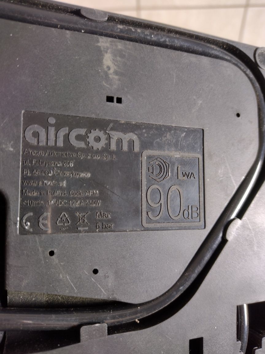 Kompresor samochodowy pompka powietrza zapas aircom wysyłka OLX 100%ok