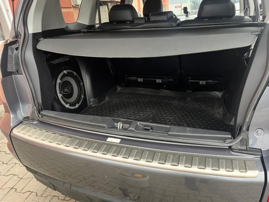 Мітсубісі аутлендер  2.2  2011 автомат