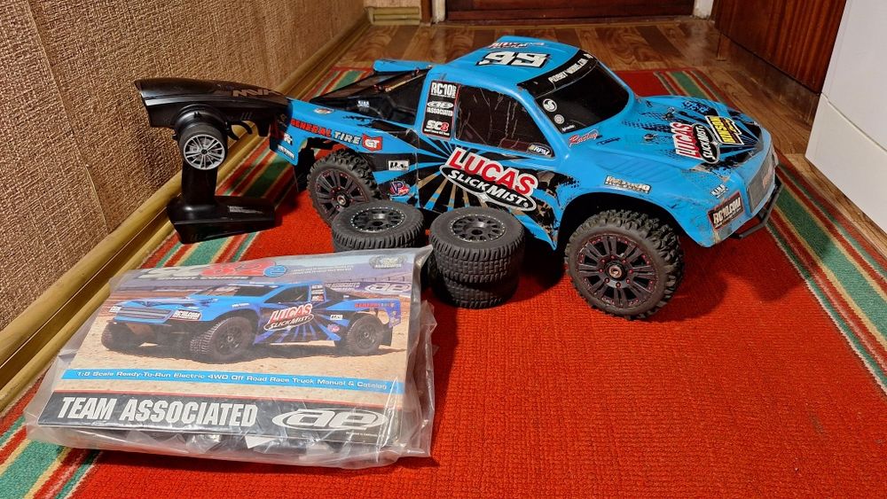 Taem Associated SC8.2e 1/8 шорт корс на радіоуправлінні
Short Couurse