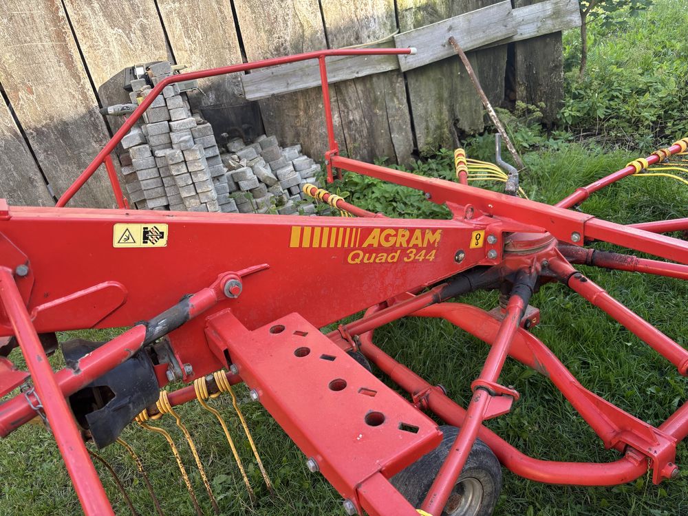 Zgrabiarka agram quad 344 3.0 metry