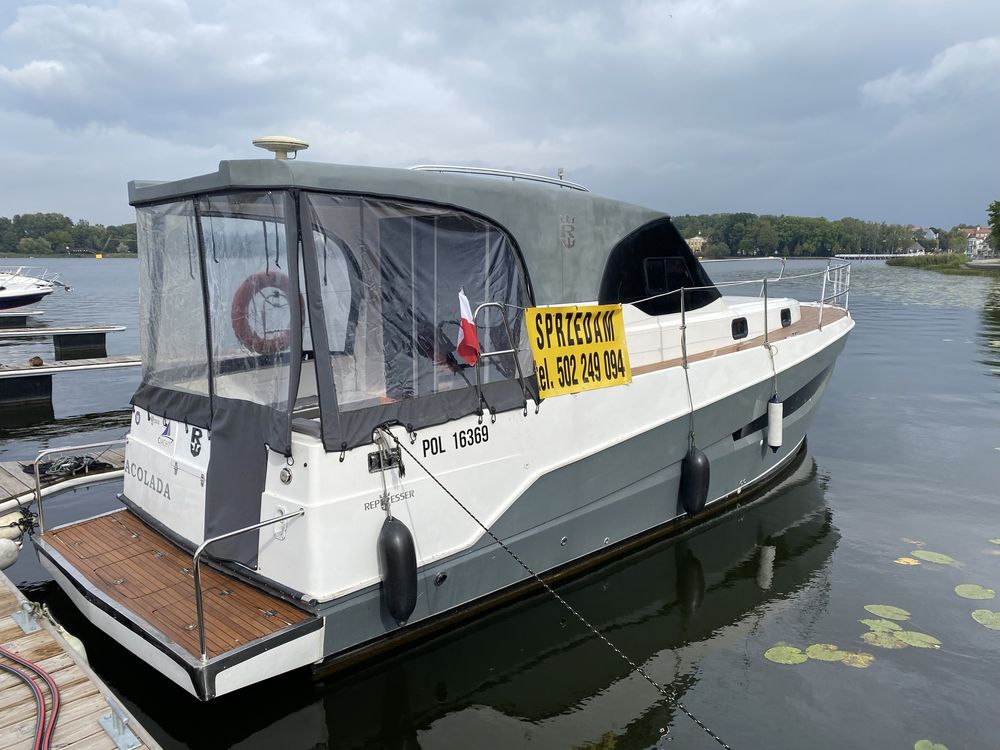 Jacht Motorowy Represer 30 houseboat