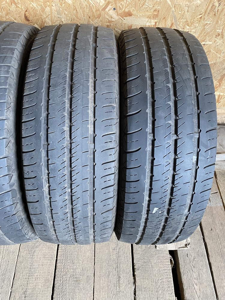 Літня резина шини 205/65R16C UNIROYAL