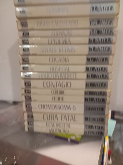 Livros Robin Cook, Agatha Christier