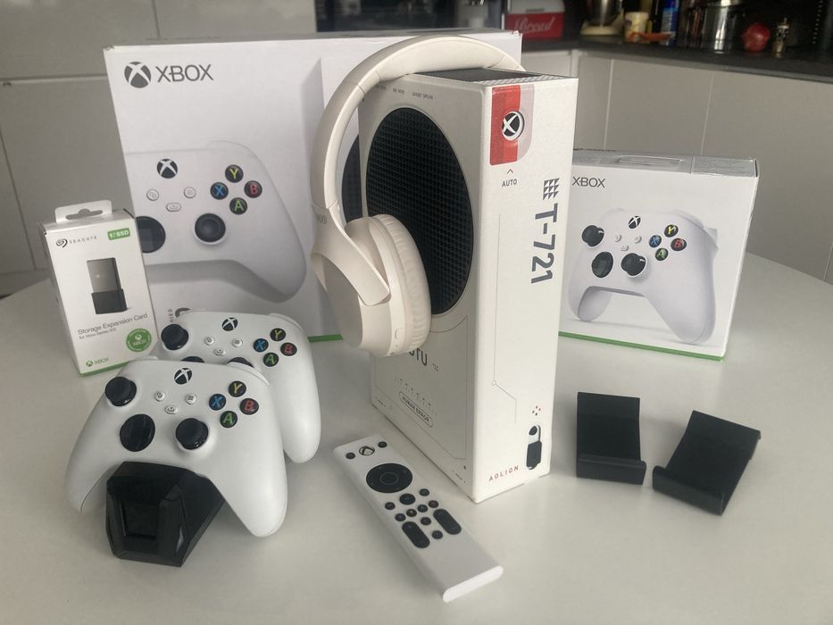 Xbox Series S 522GB + 1TB та багато ігор