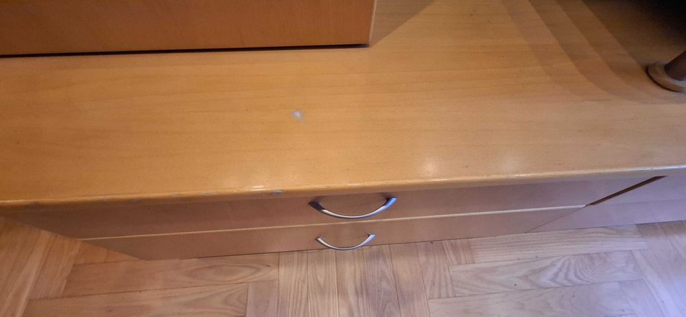 sprzedam drewniane meble do salonu