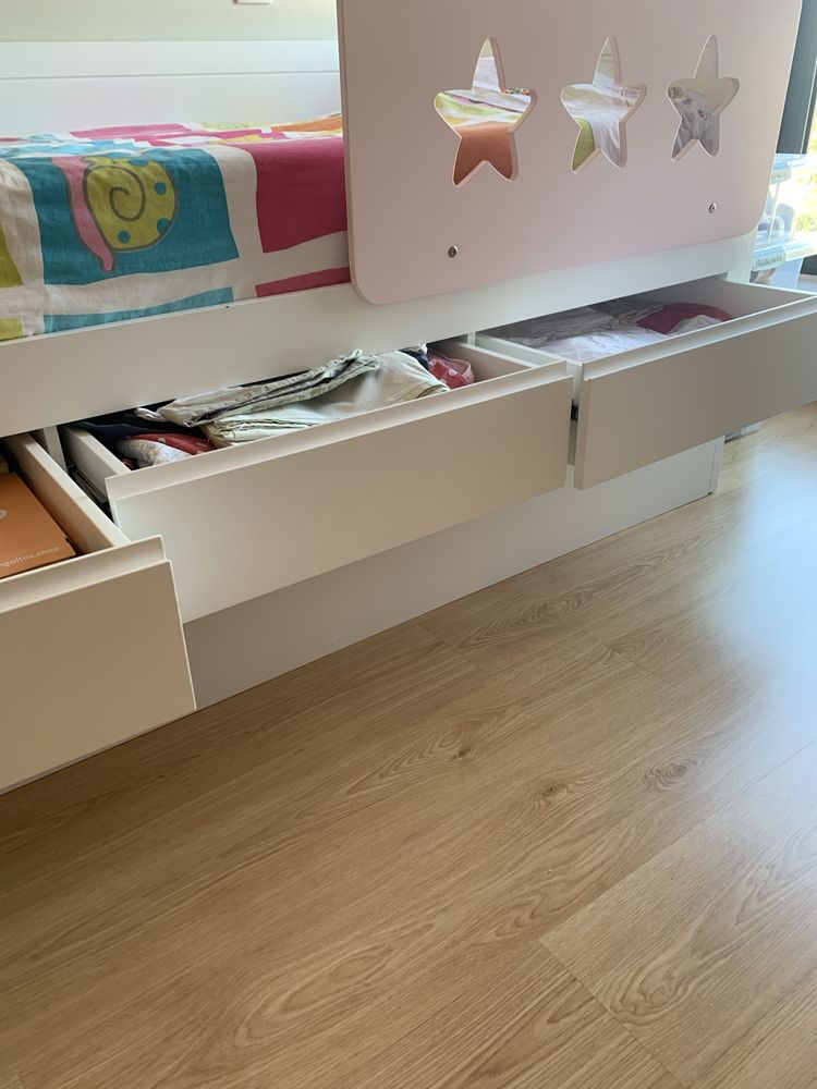 Cama de crianca (2 camas)