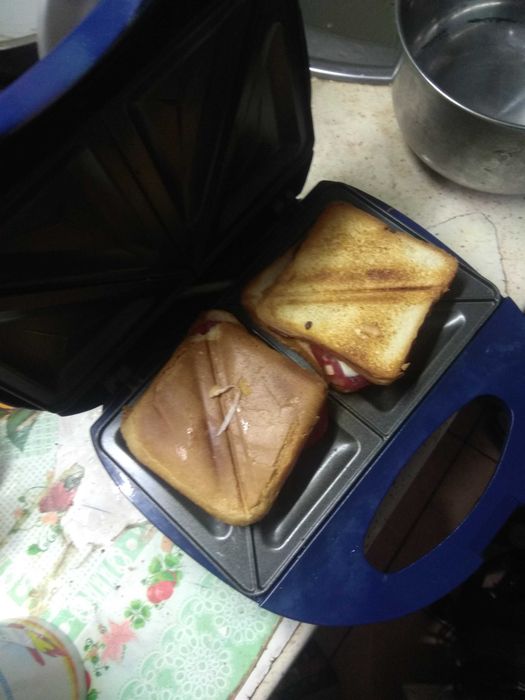 Сендвічниця CLATRONIC