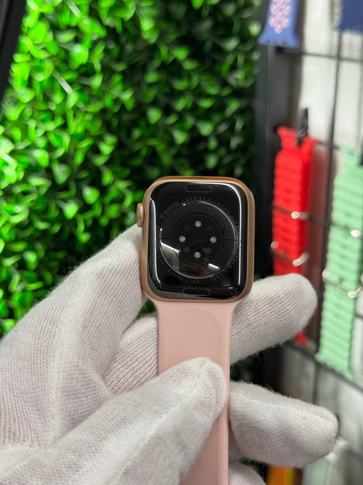 Apple Watch 6 40mm Gold Магазин, Гарантія, Вибір