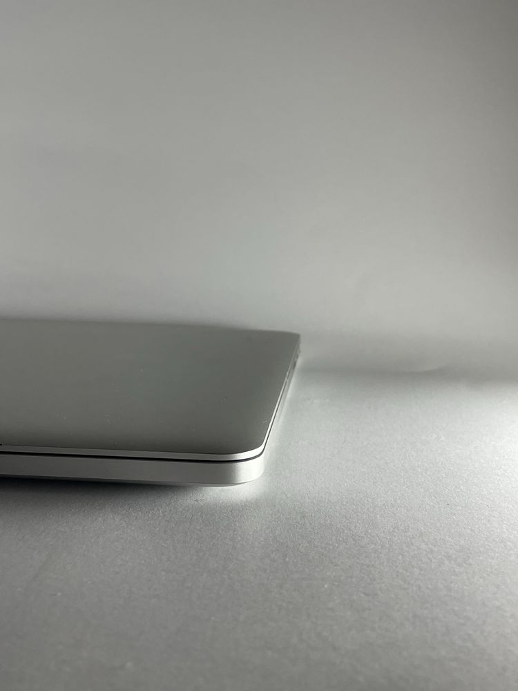 MacBook Pro 15, 2015р, 16/512gb, i7 2,5GHz, Хороший стан!