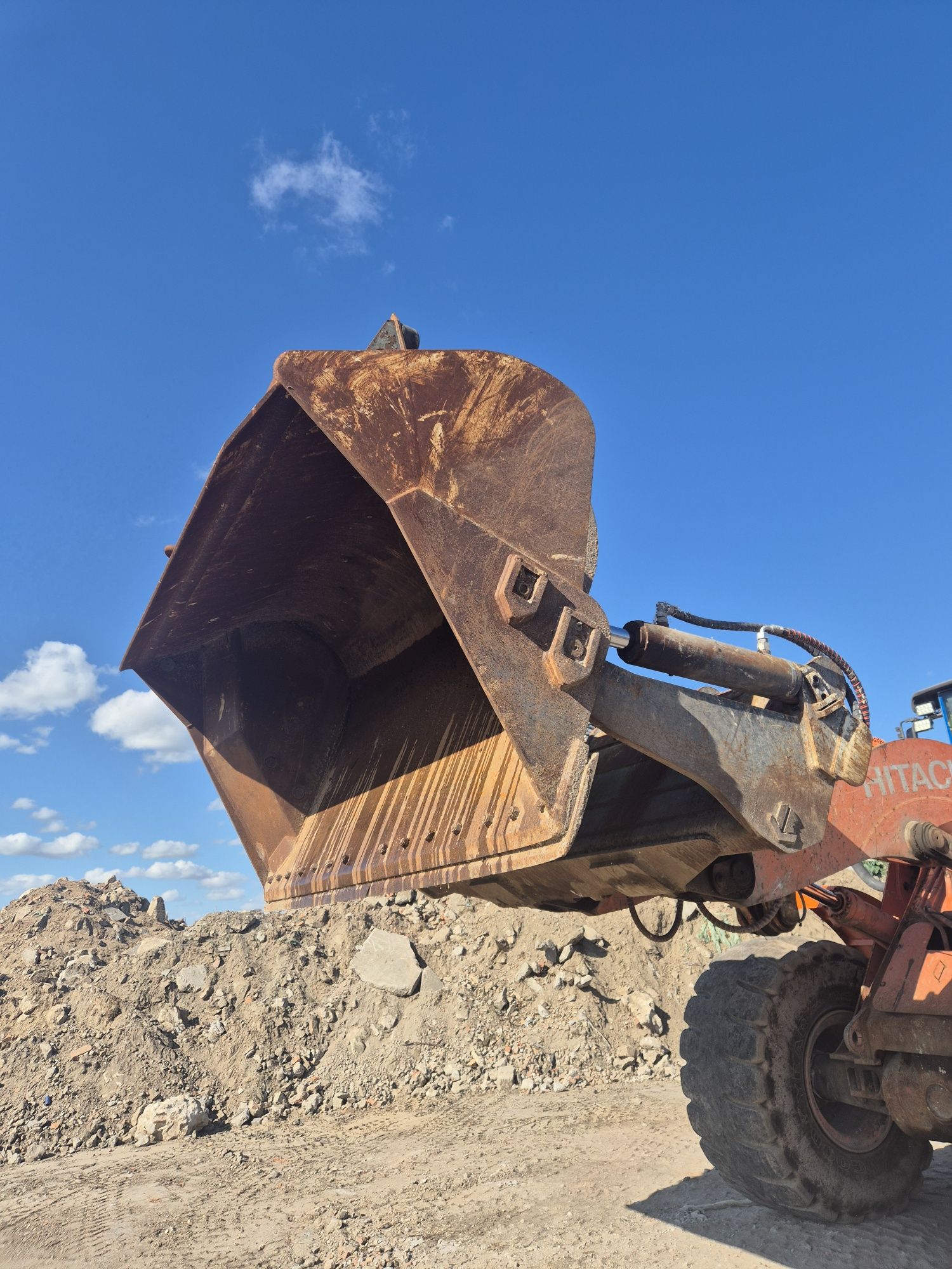 Ładowarka Hitachi zw310 z 2013r zamiana