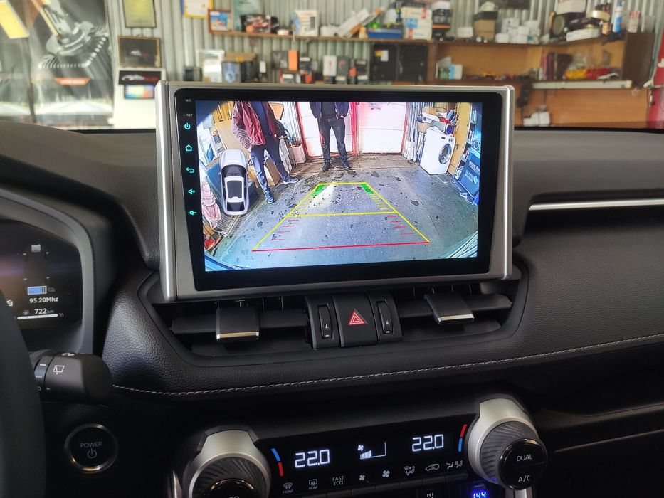 Штатная магнитола для Toyota Rav 4 2024 CarPlay Androidauto