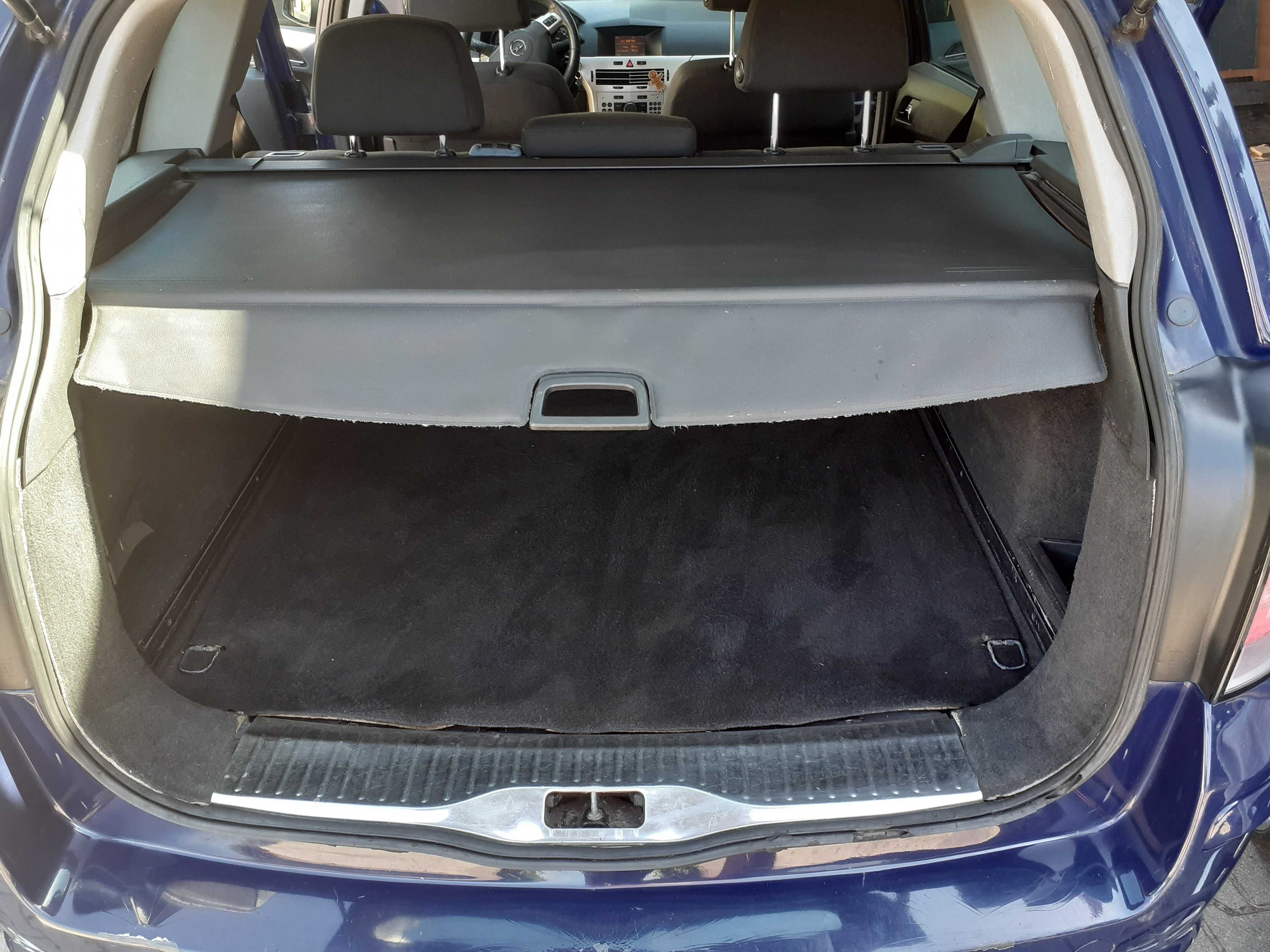 Opel Astra H Kombi 2007, 1.9 Diesel, przebieg 230 tyś USZKODZONY