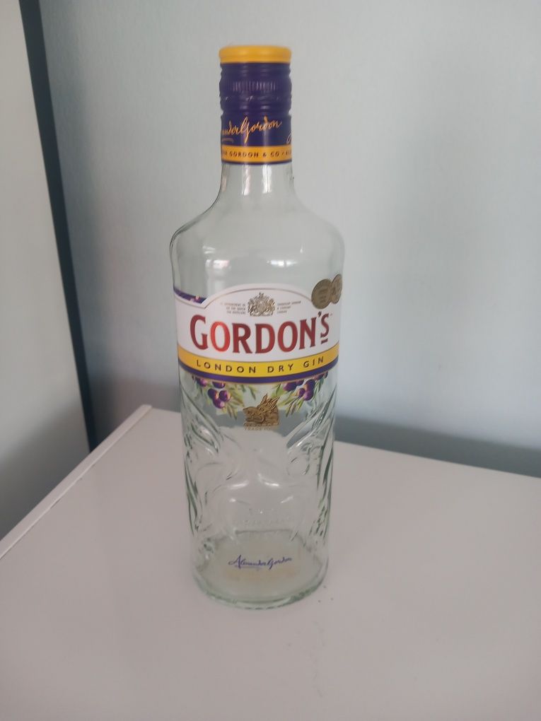 Garrafa de Vidro Gin Gordon's Vazia
