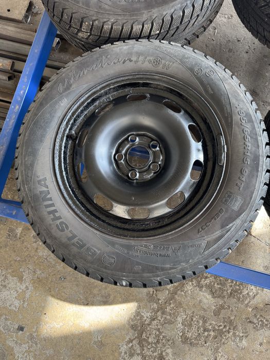 Продам резину, гуму з дисками 195 65 15