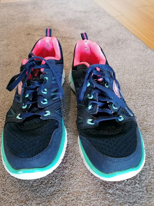 Sapatilhas skechers 37