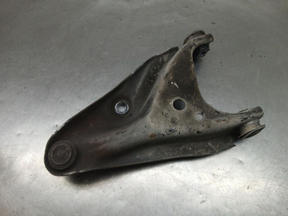 Braço de suspensão frente esquerdo DACIA Dokker (0S_)