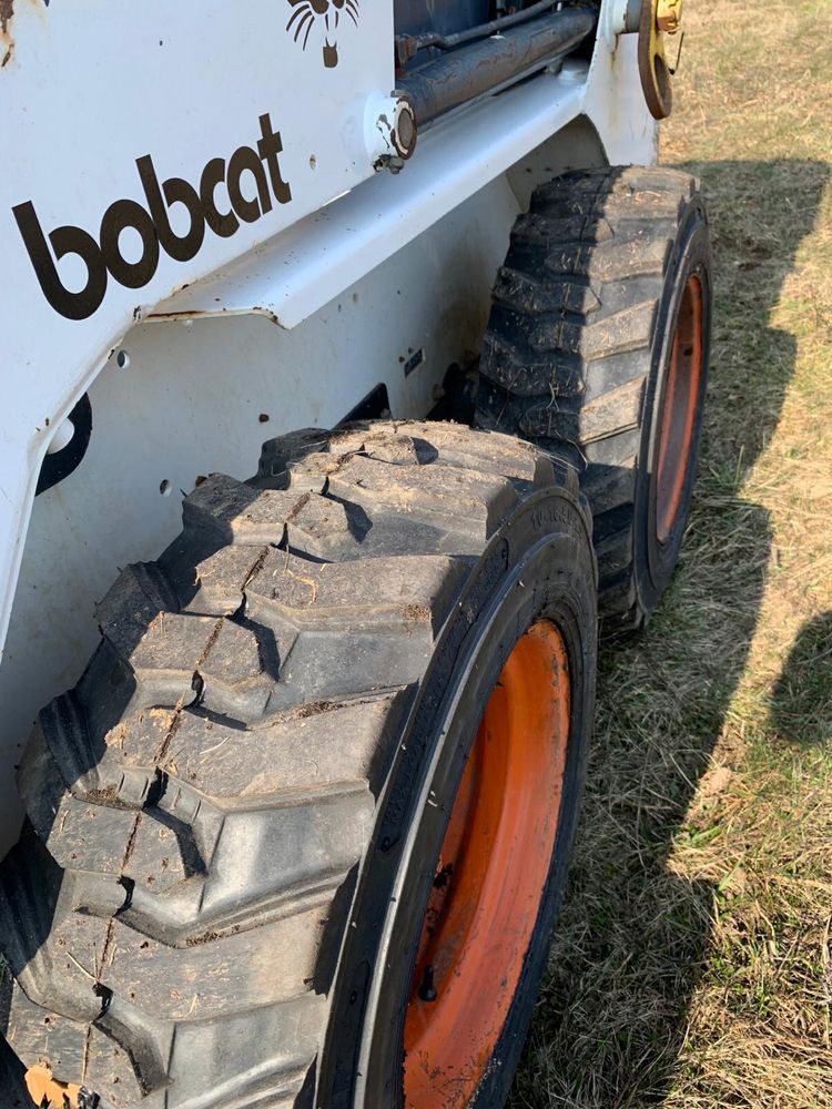 Ładowarka burtowa Bobcat 753