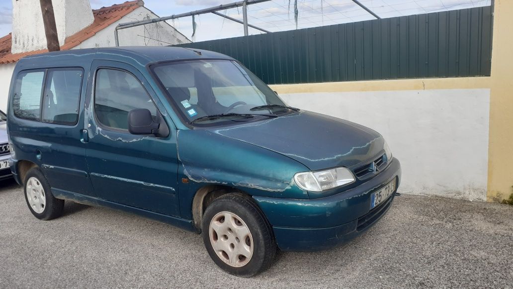 Citroën berlingo 1.9d avariada