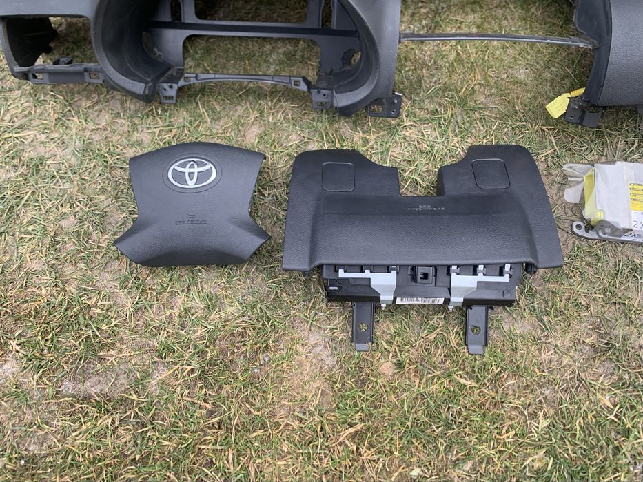 Комплект безпеки Toyota Avensis T25 , комплект безопасности