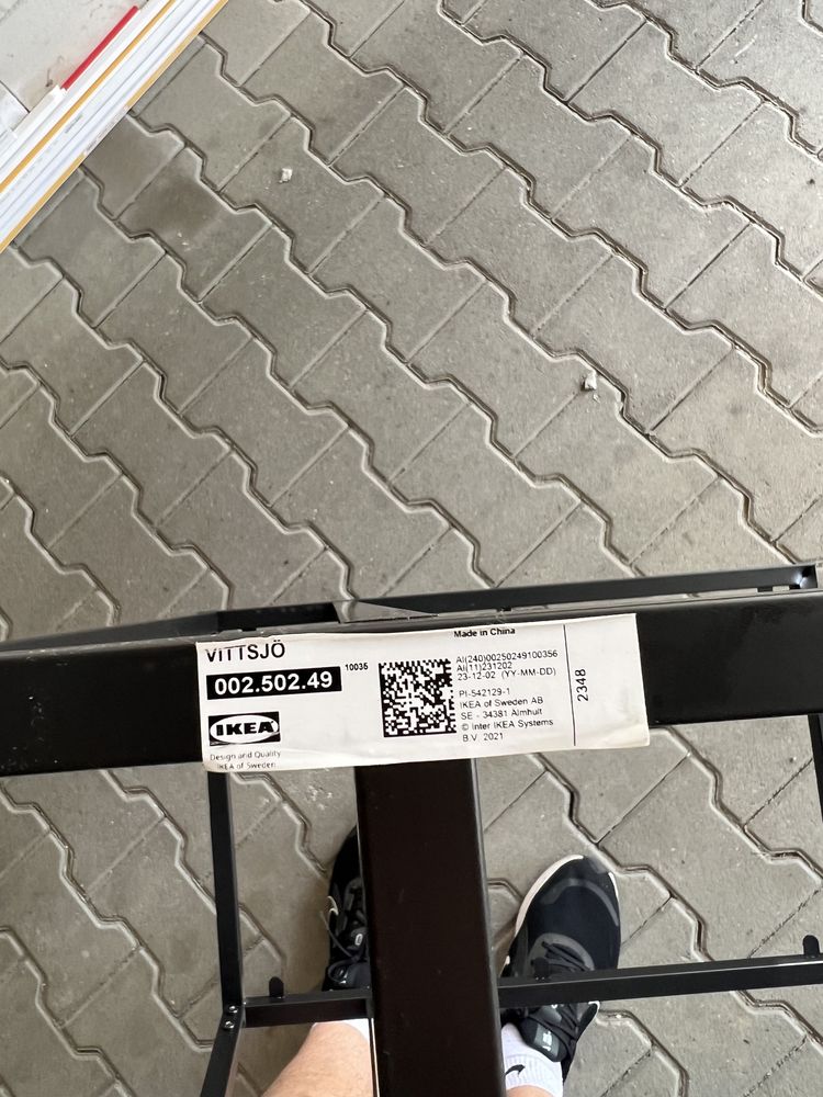 VITTSJÖ Stolik Ikea pod laptop