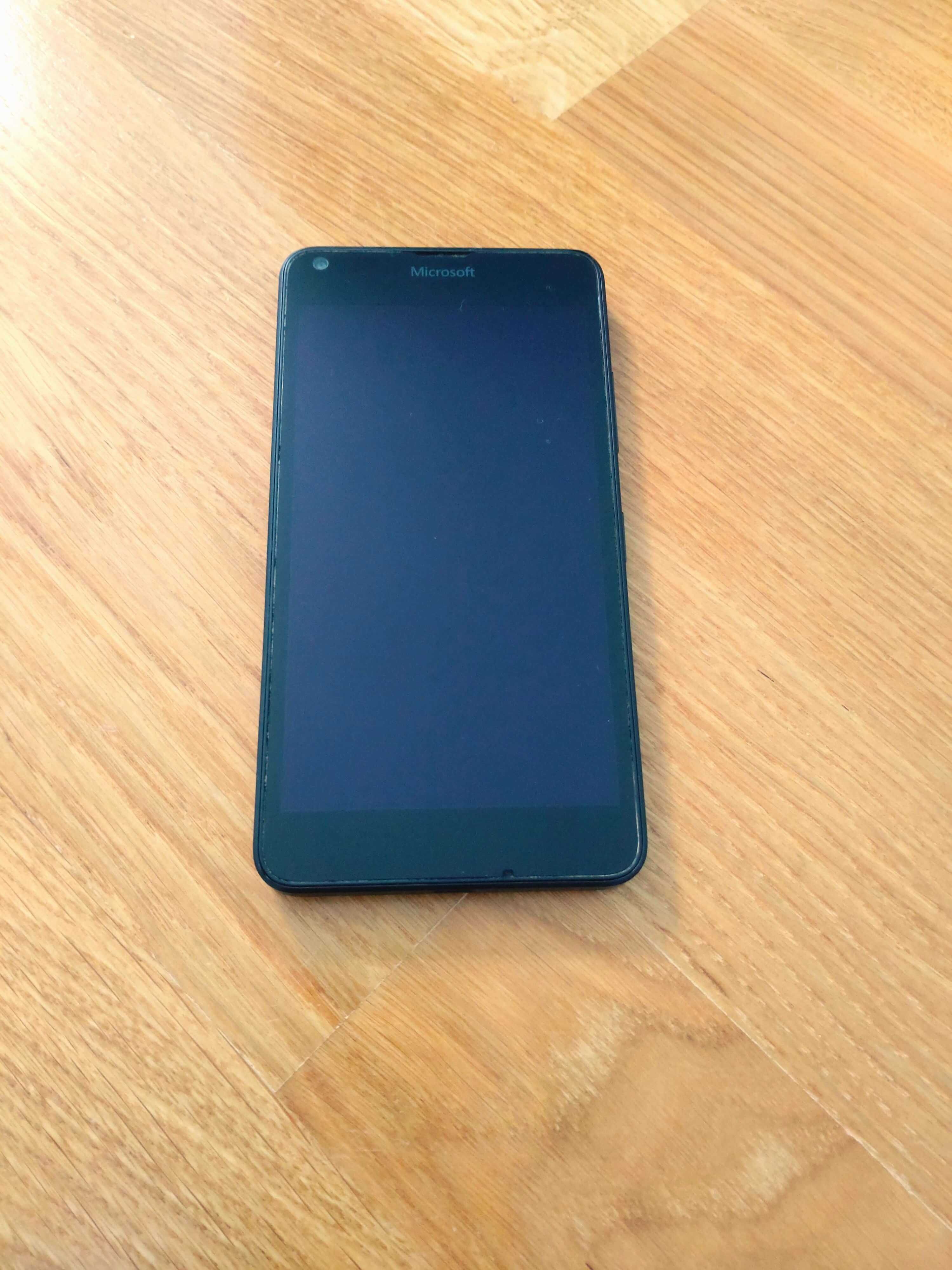 Мобільний телефон Microsoft Lumia 640