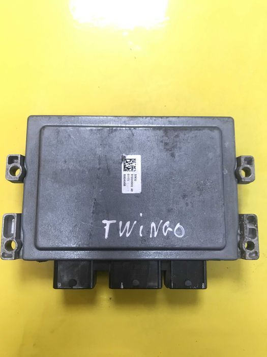 Блок управління двигуном Renault twingo 8200774747 s120200113a