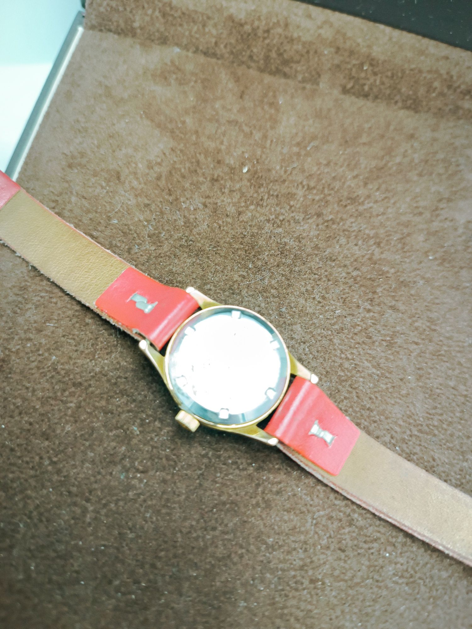 Zegarek damski nisus mechaniczny pozłacany au 17jewels
