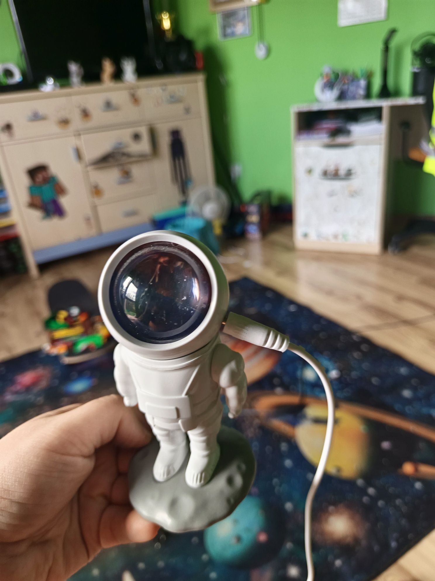 Astronauta projektor gwiazd