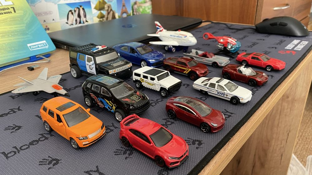 Машинки Хот Вилс Hot Wheels и другие