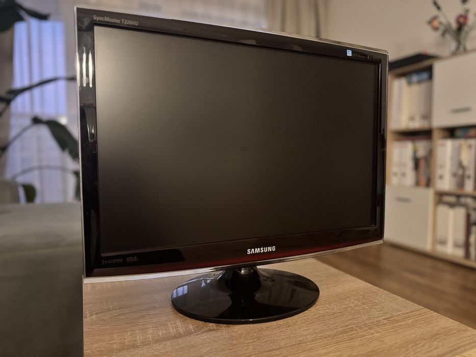 Sprzedam monitor samsung SyncMaster T220HD