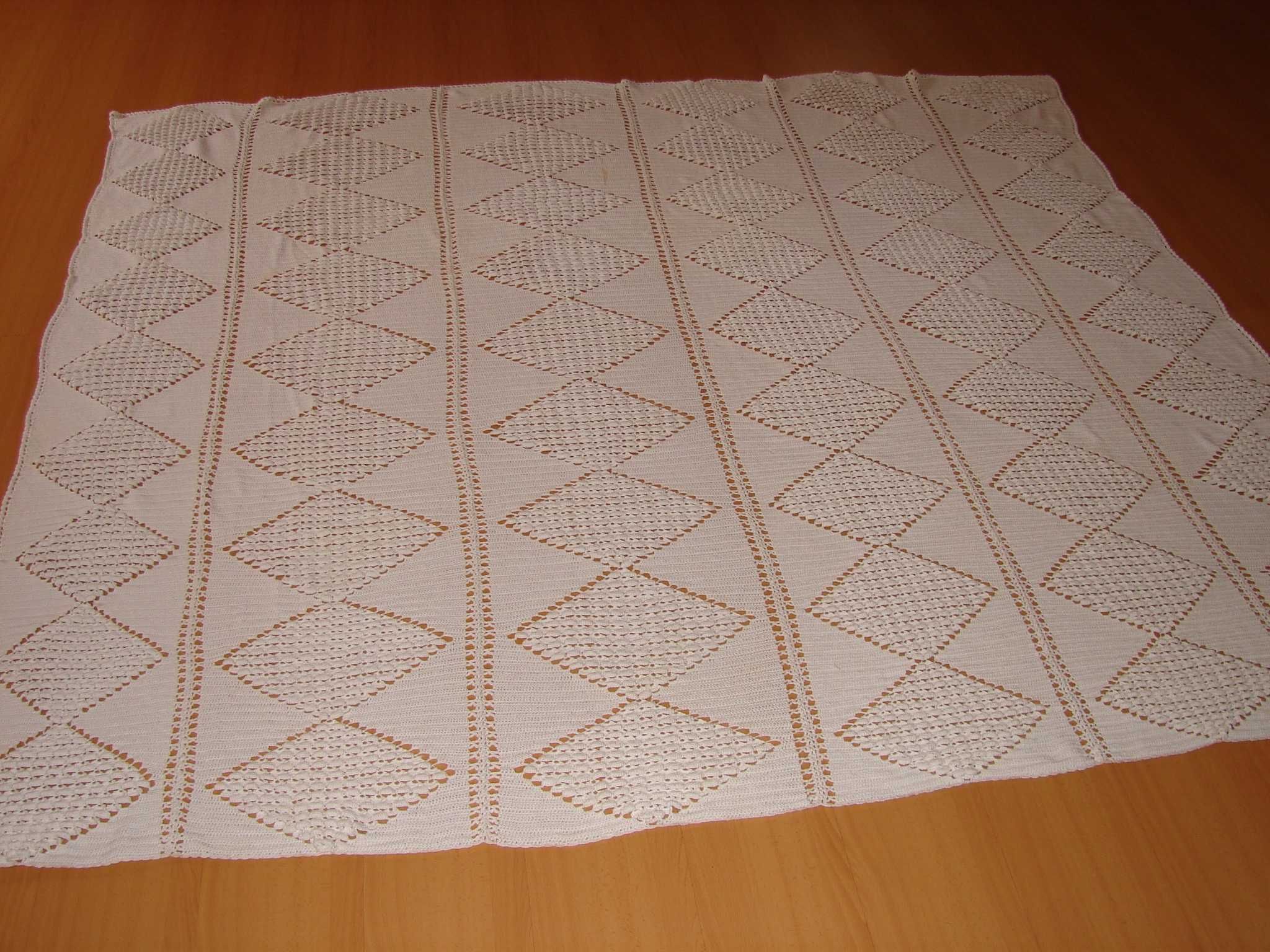 Colcha de Renda Vintage - Feita à mão