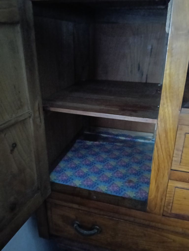 Vendo tocador antigo