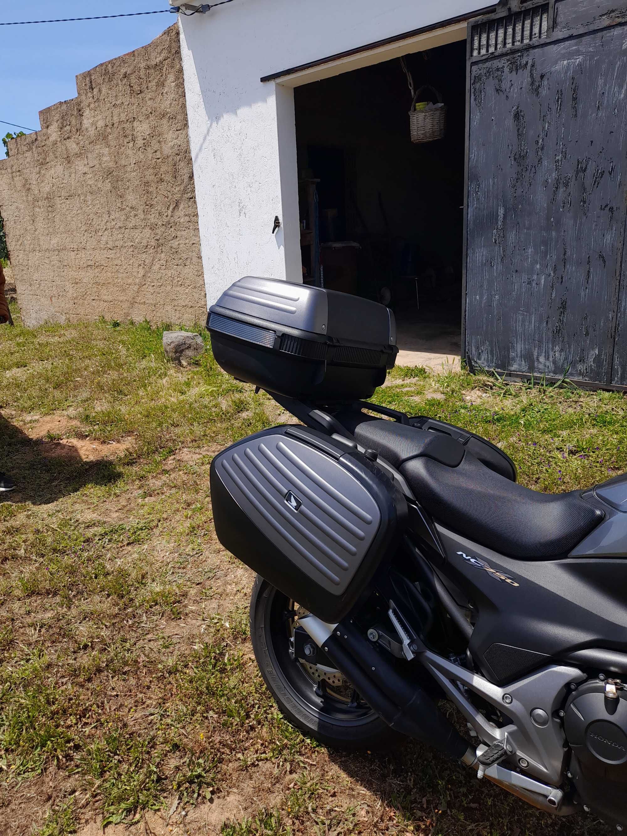 Honda NC 750X como nova