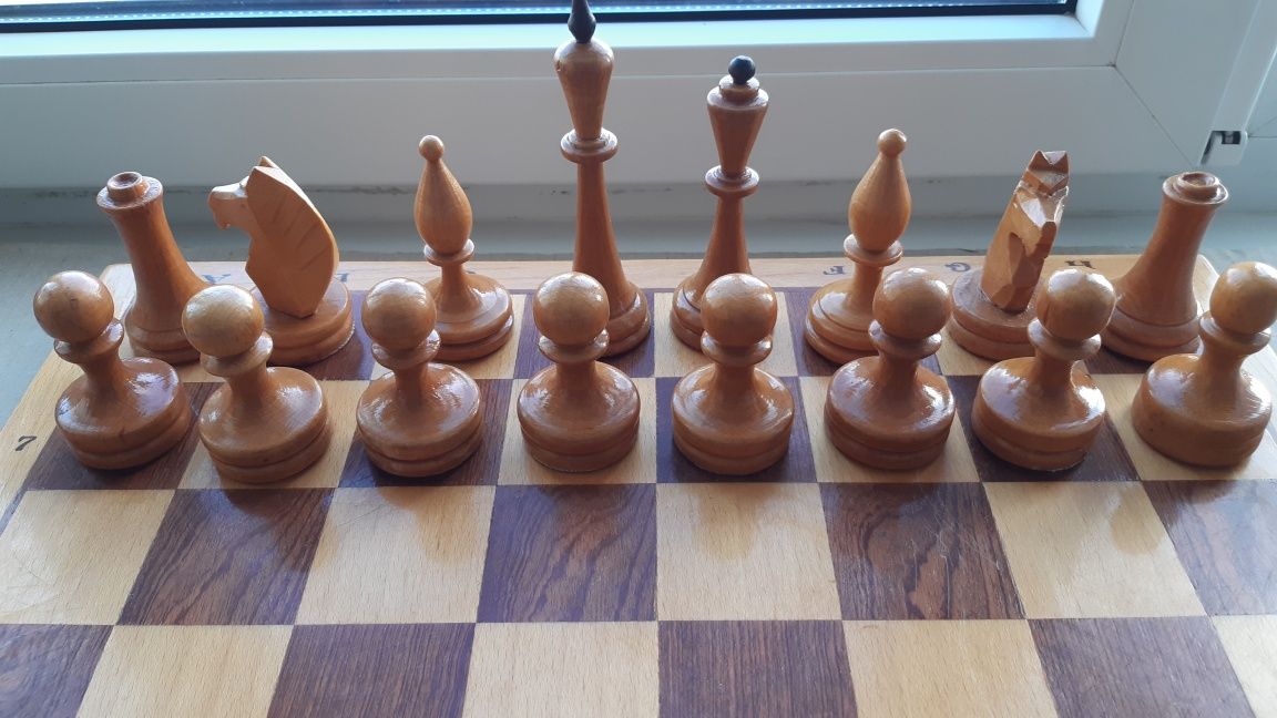 Шахматы с доской 45×45