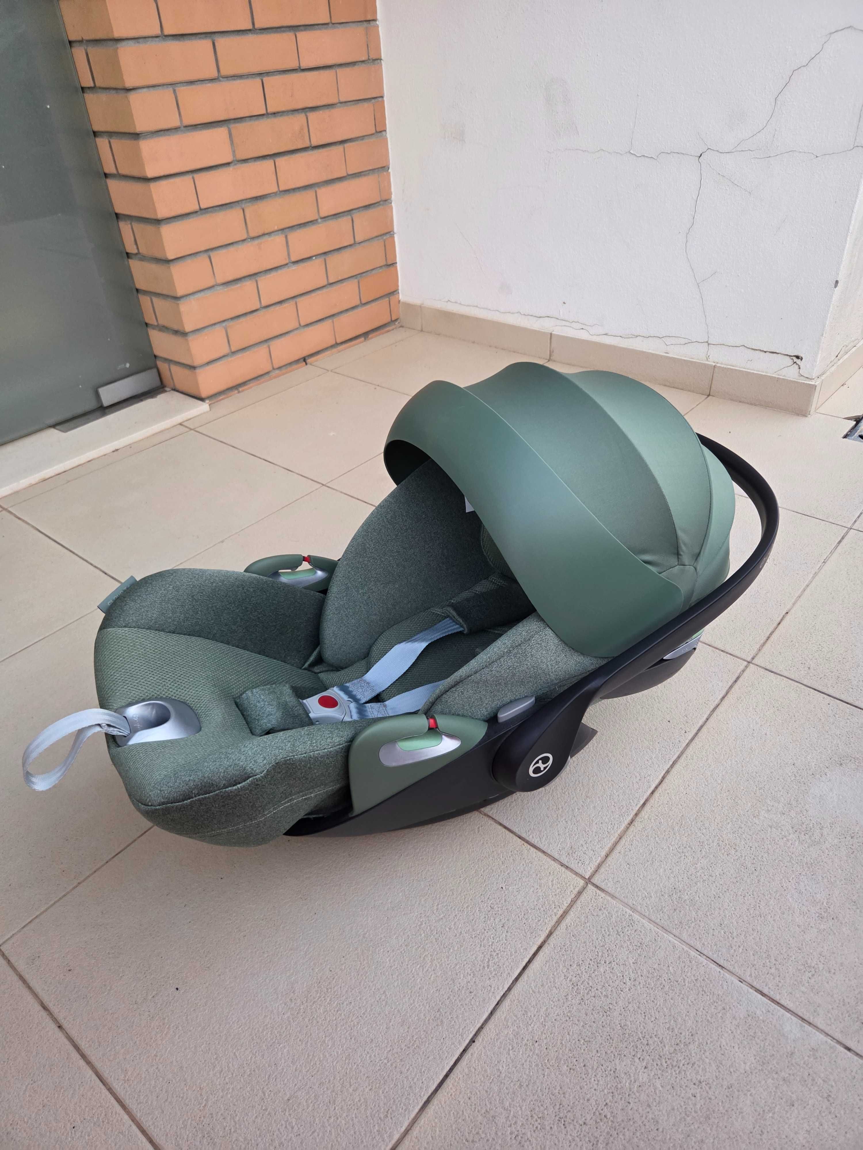 Cybex carrinho Balios S c/ cadeira E ovo cloud T+