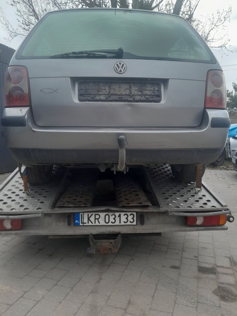 Zderzak tylny passat b5 fl kombi kod lakieru LD7W