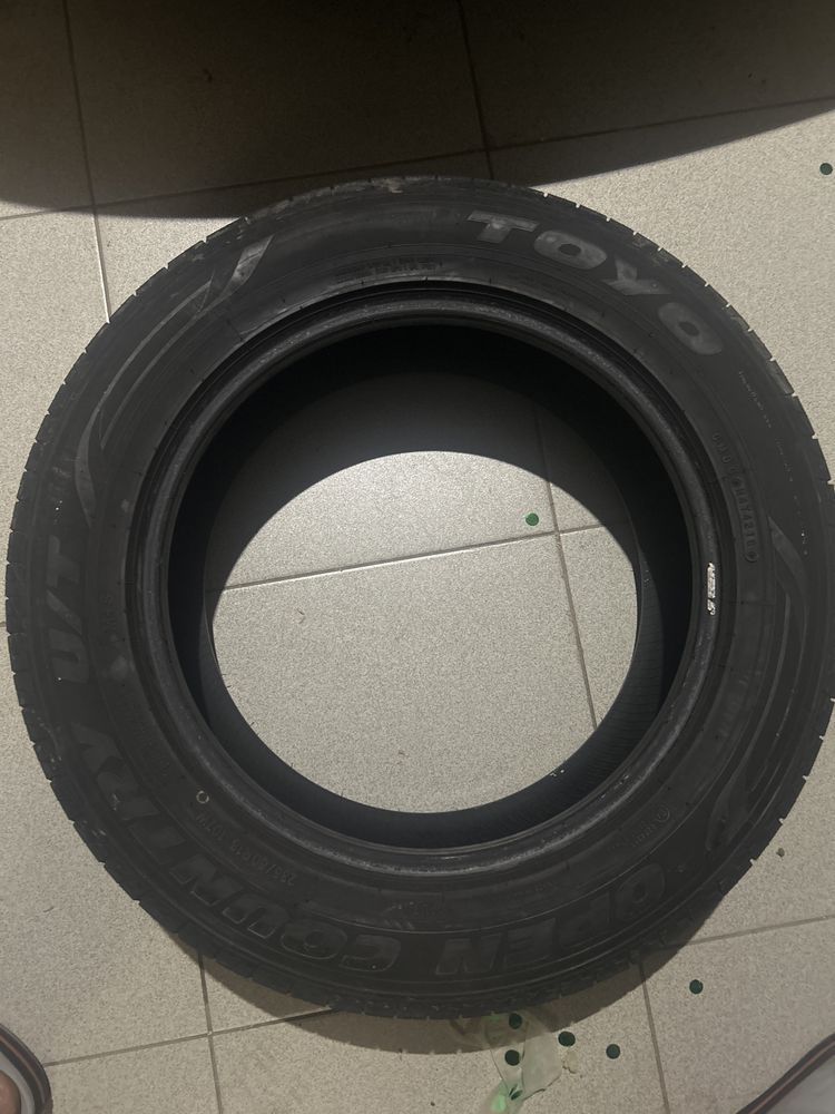 235/60 R18 Toyo open country
