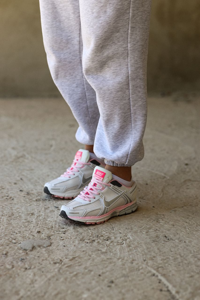 Жіночі кросівки Nike Vomero 5 Женские кроссовки Найк белые