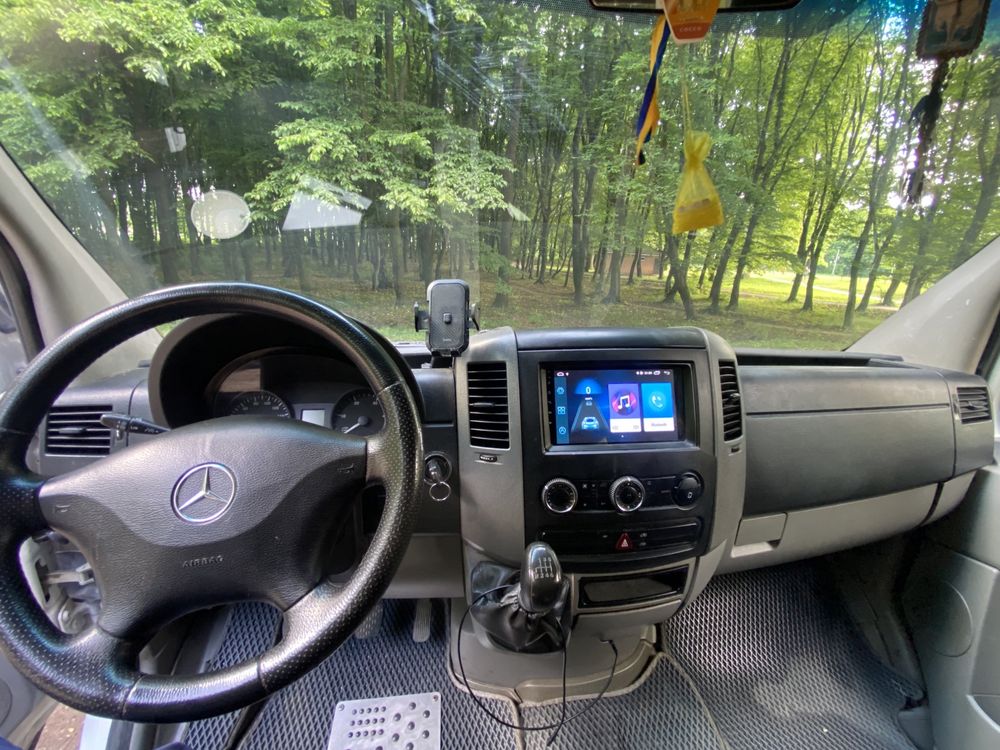 mercedes sprinter